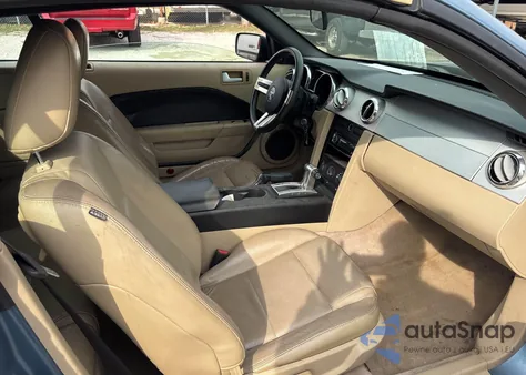 2005 Ford Mustang z USA, uszkodzony, nr VIN 1ZVHT84N755242547